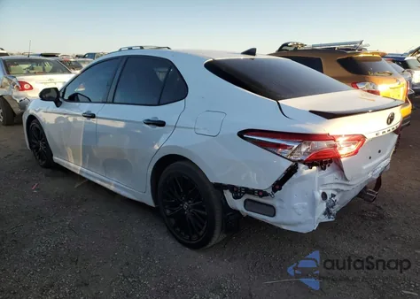 2020 Toyota Camry Se z USA, uszkodzony, nr VIN 4T1G11AK7LU342023